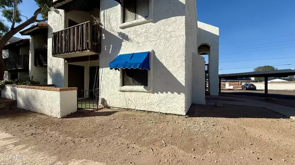 Phoenix, AZ 85027,2121 W Union Hills Drive #104