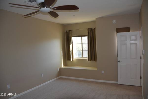 Phoenix, AZ 85050,3935 E Rough Rider Road #1025