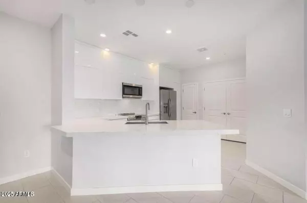 Chandler, AZ 85248,2511 W QUEEN CREEK Road #149