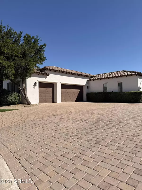 Scottsdale, AZ 85260,11479 N 87th Place