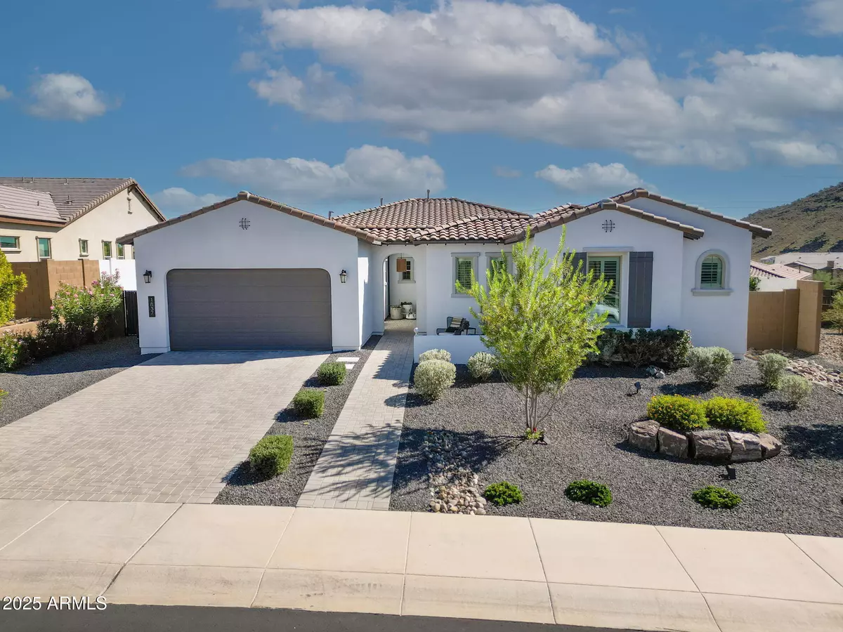 Phoenix, AZ 85024,1837 E VILLA LINDA Drive