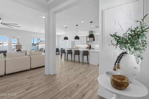 Phoenix, AZ 85024,1837 E VILLA LINDA Drive