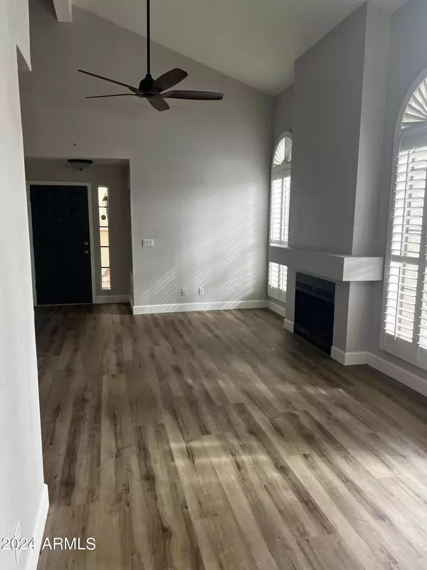 Scottsdale, AZ 85254,5640 E BELL Road #1068