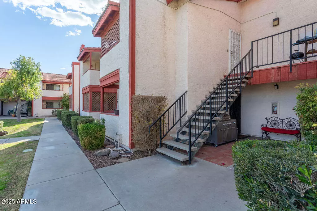 Phoenix, AZ 85008,4211 E PALM Lane #212