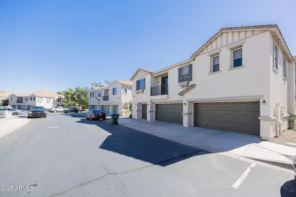 Phoenix, AZ 85042,2853 E DUNBAR Drive