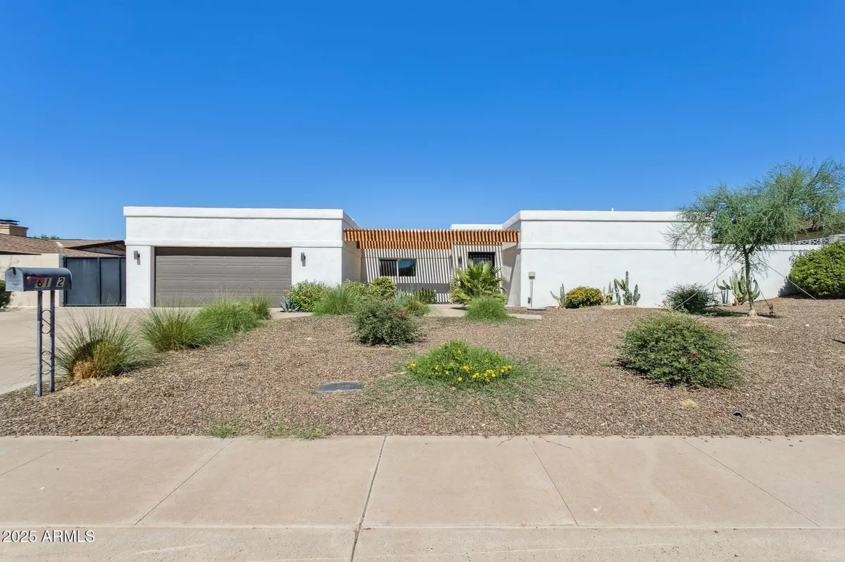 Scottsdale, AZ 85257,6102 E CAMBRIDGE Avenue