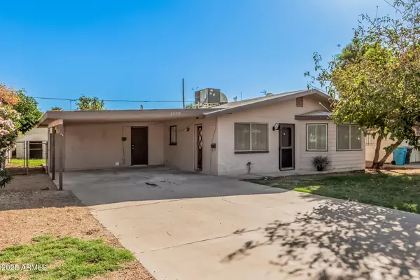 Phoenix, AZ 85029,2409 W CORTEZ Avenue