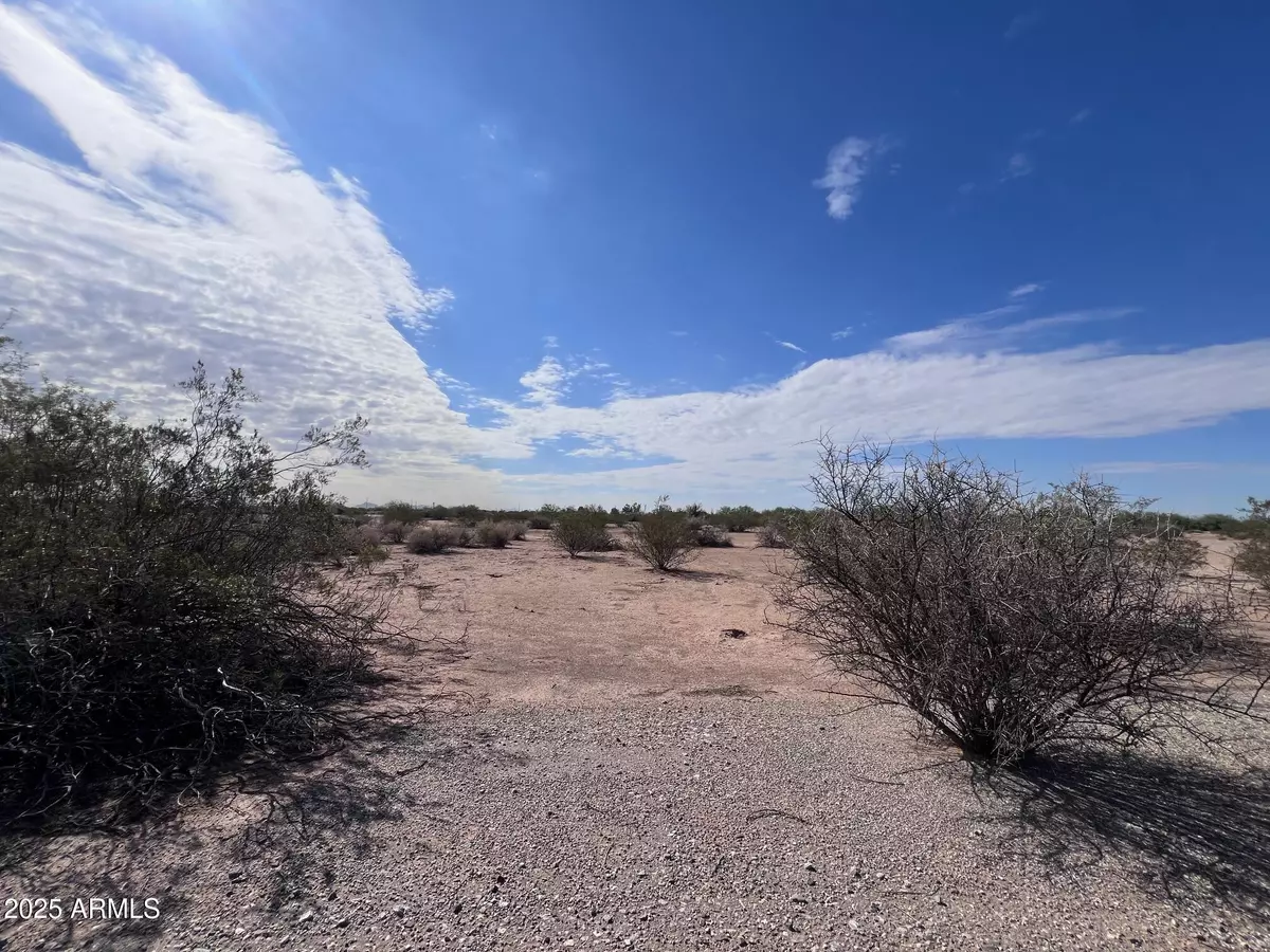 Eloy, AZ 85131,5085 W PORTOLA Drive #18