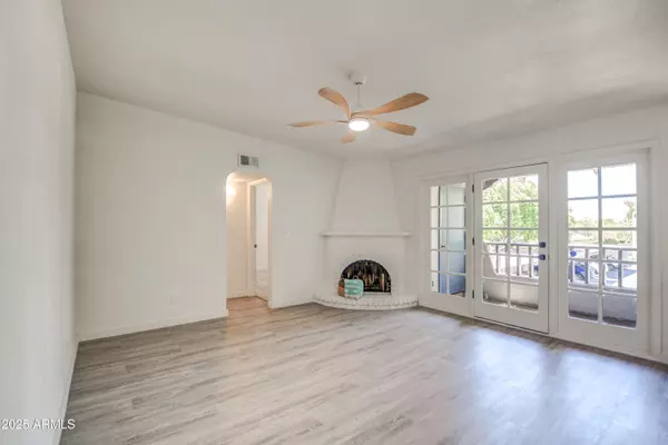 Phoenix, AZ 85020,7300 N DREAMY DRAW Drive #202