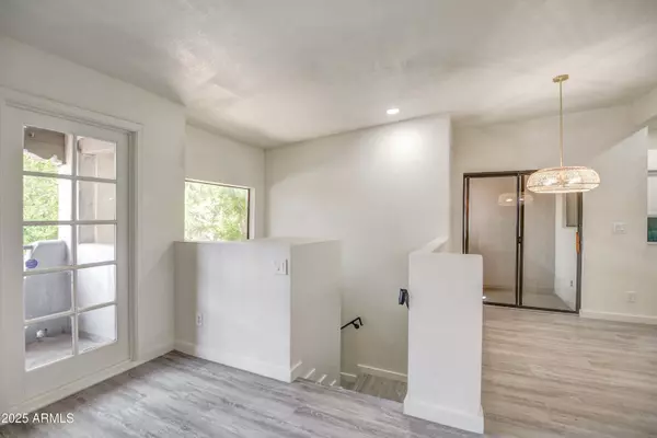 Phoenix, AZ 85020,7300 N DREAMY DRAW Drive #202