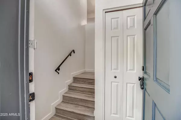 Phoenix, AZ 85020,7300 N DREAMY DRAW Drive #202