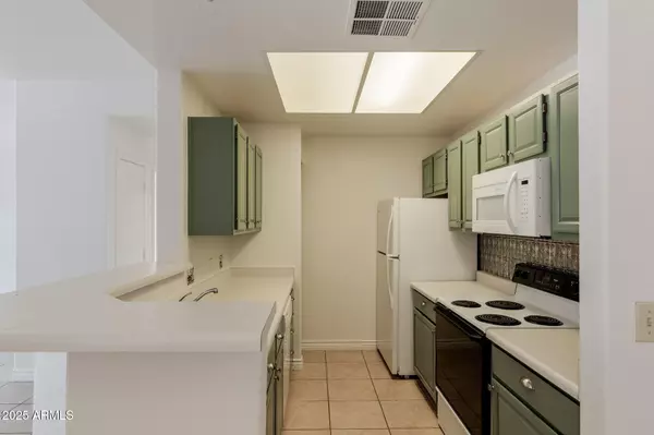 Phoenix, AZ 85048,3830 E LAKEWOOD Parkway E #1034