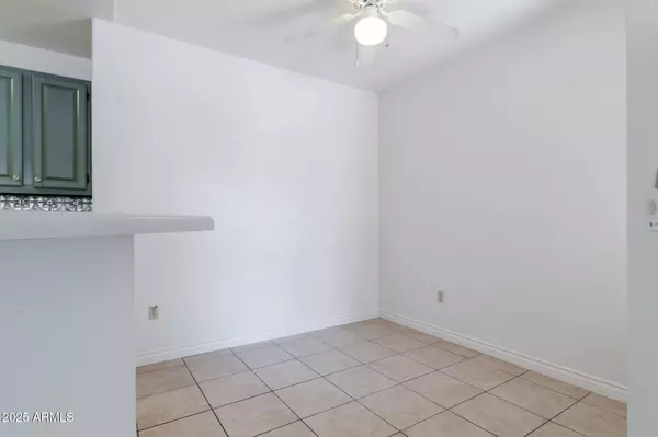 Phoenix, AZ 85048,3830 E LAKEWOOD Parkway E #1034