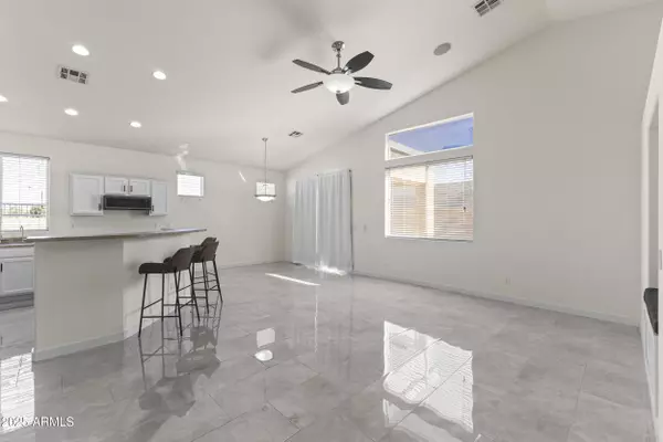 Phoenix, AZ 85042,3940 E MINTON Street