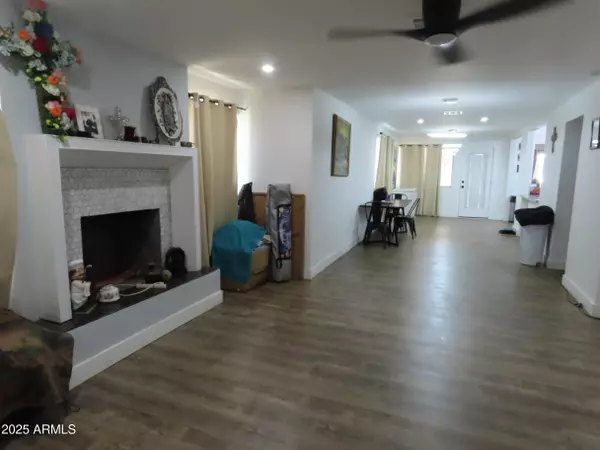 Superior, AZ 85173,454 W Ray Street