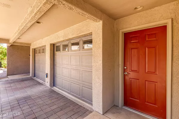 Phoenix, AZ 85032,4465 E PARADISE VILLAGE Parkway S #1153