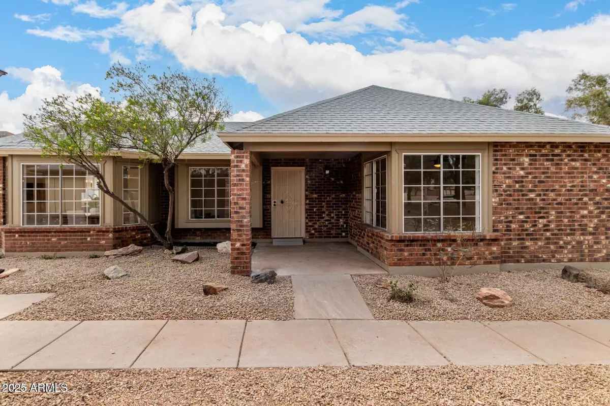 Phoenix, AZ 85037,8520 W PALM Lane #1029
