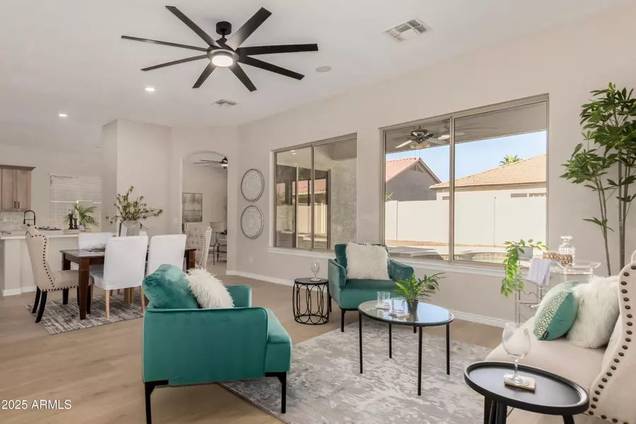 776 W CAROB Way, Chandler, AZ 85248