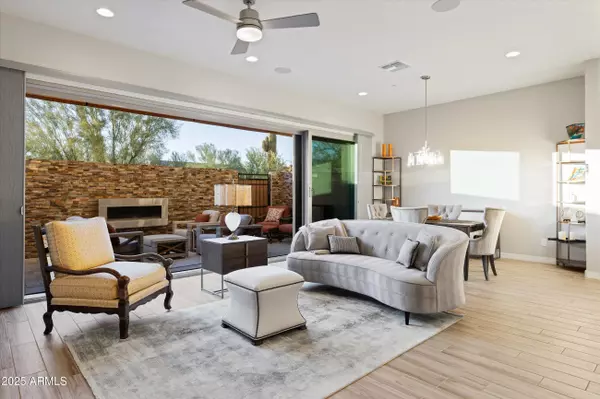 Scottsdale, AZ 85255,23118 N 74th Place