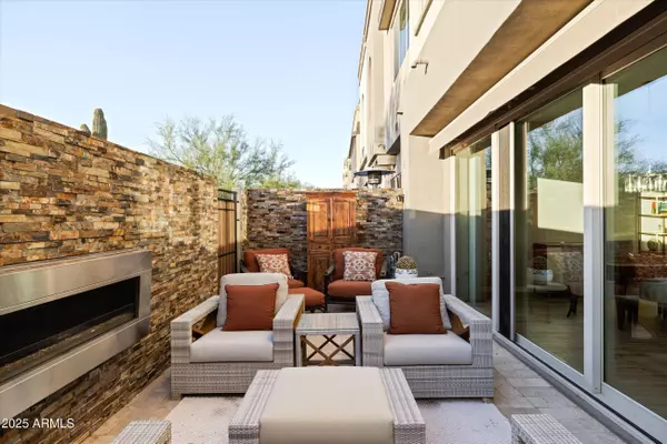 Scottsdale, AZ 85255,23118 N 74th Place