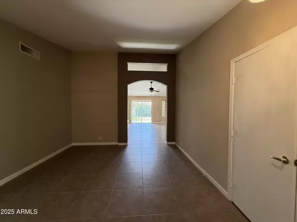 Chandler, AZ 85286,2413 E LONGHORN Place