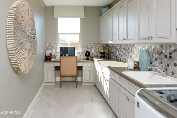 Queen Creek, AZ 85140,542 E PEACH TREE Street