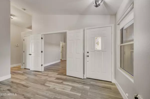 Phoenix, AZ 85032,4250 E HARTFORD Avenue