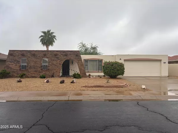 9719 W ROLLING HILLS Drive, Sun City, AZ 85351