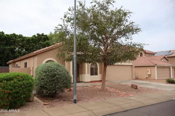 6765 W Lariat Lane, Peoria, AZ 85383