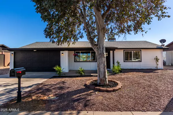 2137 E INVERNESS Avenue, Mesa, AZ 85204