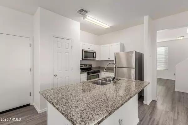 Phoenix, AZ 85043,5444 W WARNER Street