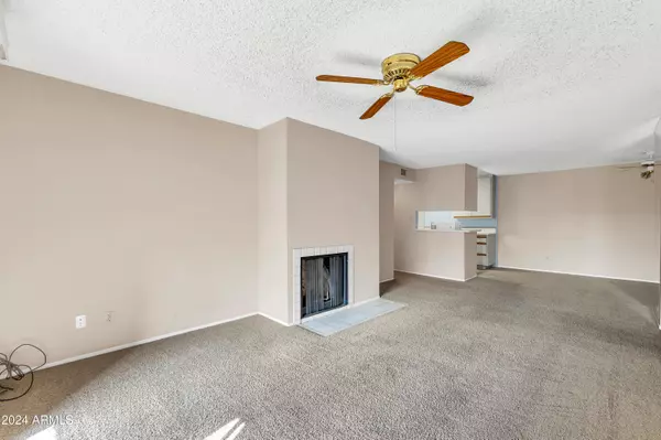 Phoenix, AZ 85018,5525 E THOMAS Road #F9