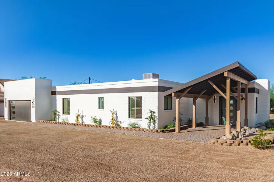 2650 N HAWES Road, Mesa, AZ 85207