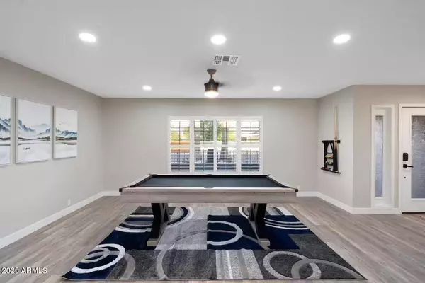 Phoenix, AZ 85028,10240 N 34TH Place