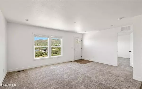 Dewey, AZ 86327,18115 E FROG HOLLER Lane