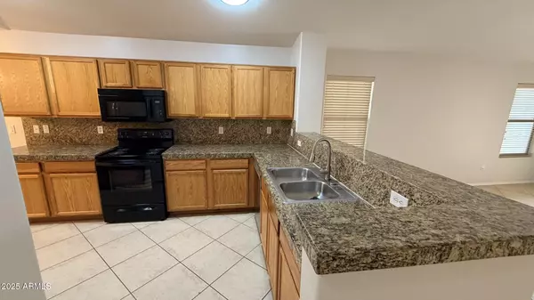 Maricopa, AZ 85139,45599 W DIRK Street