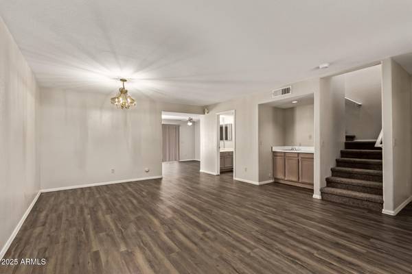 Chandler, AZ 85224,2875 W HIGHLAND Street #1112