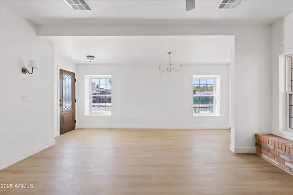 Phoenix, AZ 85006,2241 N RICHLAND Street