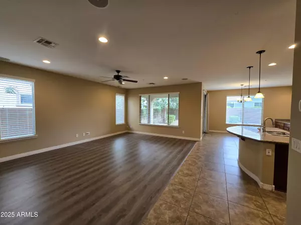 Gilbert, AZ 85297,4540 E PORTOLA VALLEY Drive