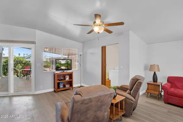 Mesa, AZ 85206,111 S GREENFIELD Road #420