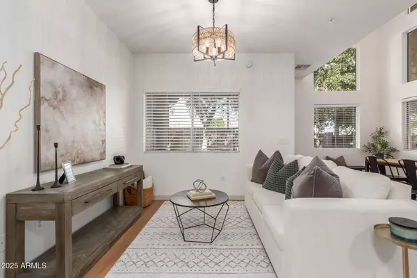 Phoenix, AZ 85015,1718 W COLTER Street #111