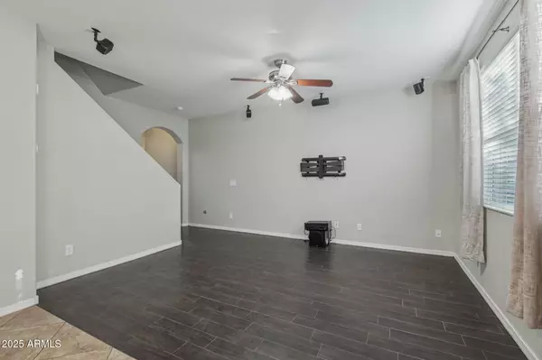 Phoenix, AZ 85040,5904 S 35TH Place