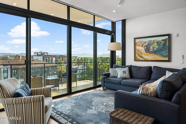 Phoenix, AZ 85003,208 W PORTLAND Street #662