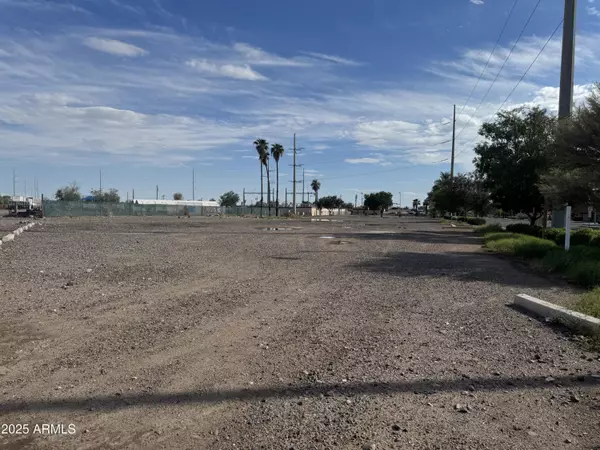 Glendale, AZ 85301,6801 N 59TH Avenue #42-46