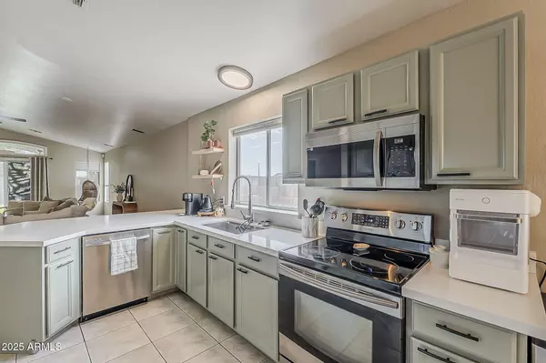 Phoenix, AZ 85024,2101 E ROSEMONTE Drive