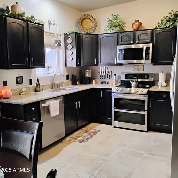 369 S TAYLORS Trail, Sierra Vista, AZ 85635