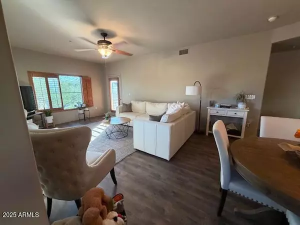 Phoenix, AZ 85054,5350 E DEER VALLEY Drive #2419