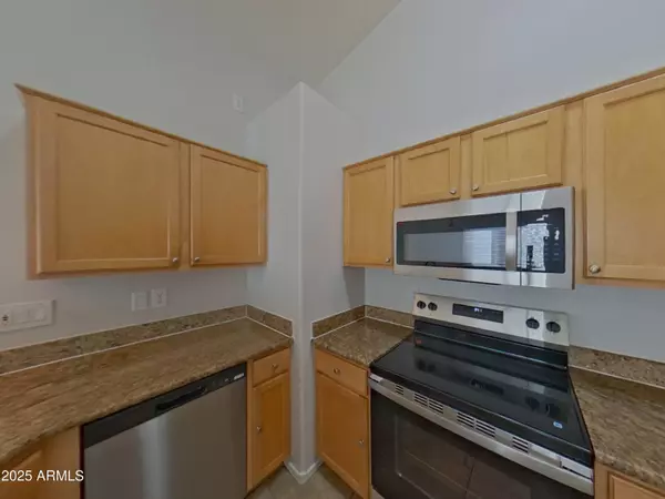 Phoenix, AZ 85041,6914 S 38TH Lane