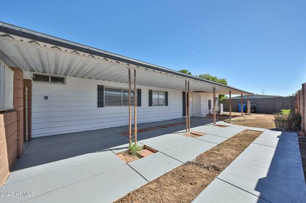 Phoenix, AZ 85022,437 E ANNETTE Drive