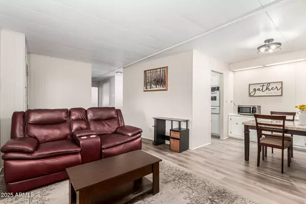 Phoenix, AZ 85027,2650 W UNION HILLS Drive #112